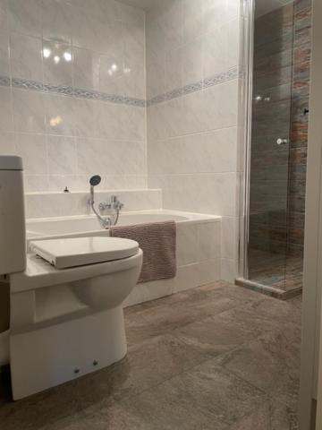 Bed And Breakfast Devijfbees Барендрехт Екстериор снимка