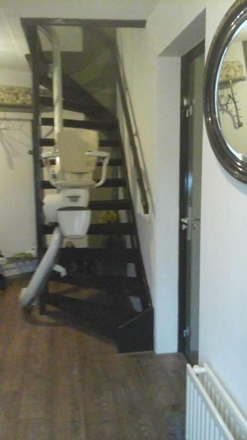 Bed And Breakfast Devijfbees Барендрехт Екстериор снимка